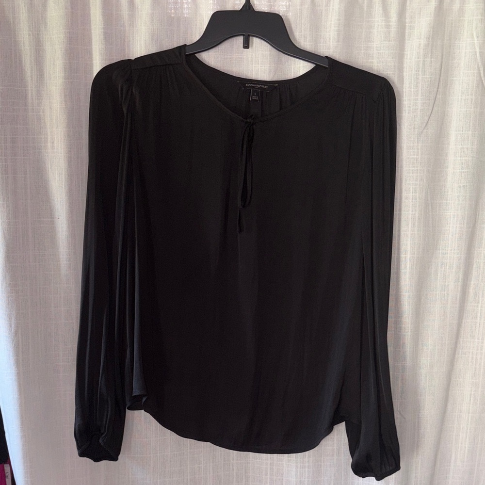 Banana Republic Elegant Black Long Sleeve Blouse